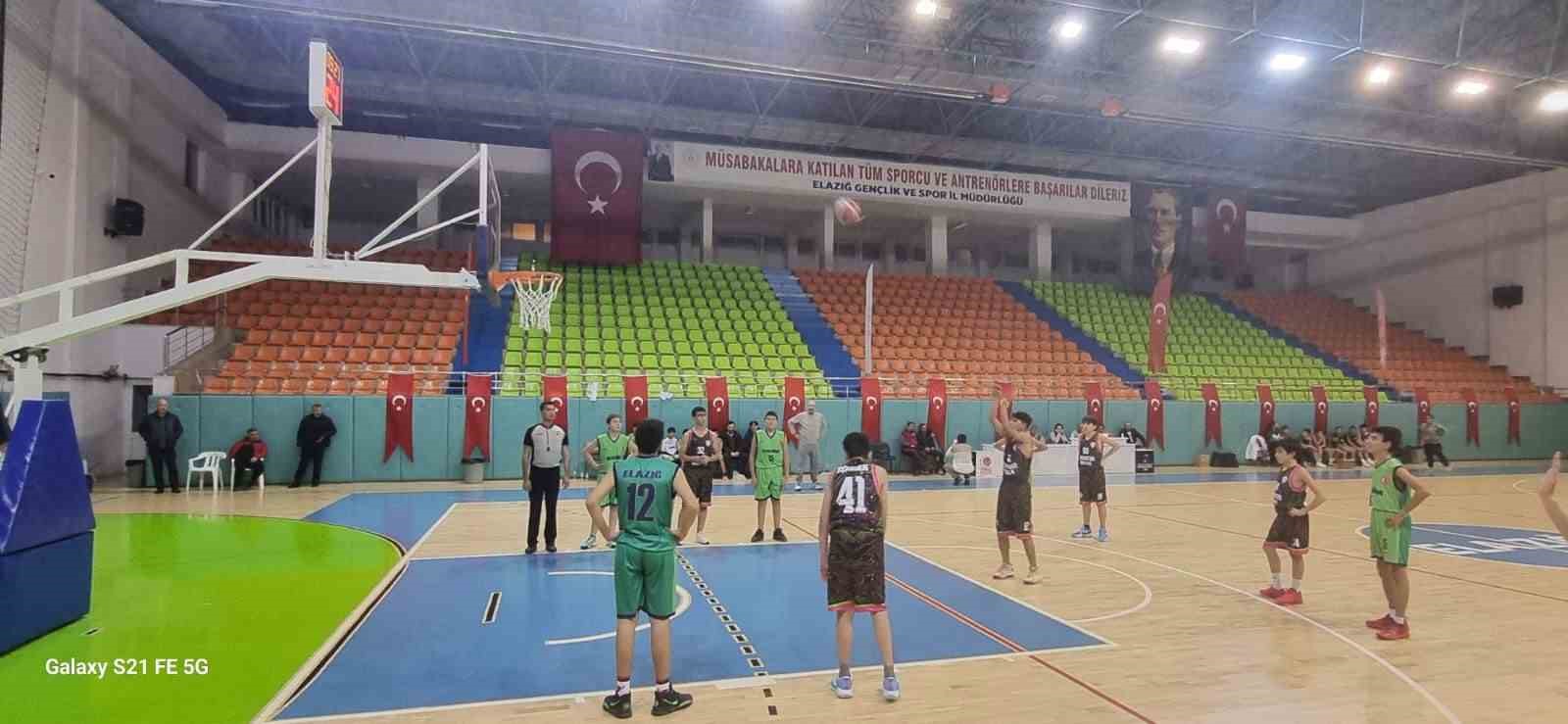 Elazığ’da basketbol U14 yerel lig mücadelesi sona erdi
