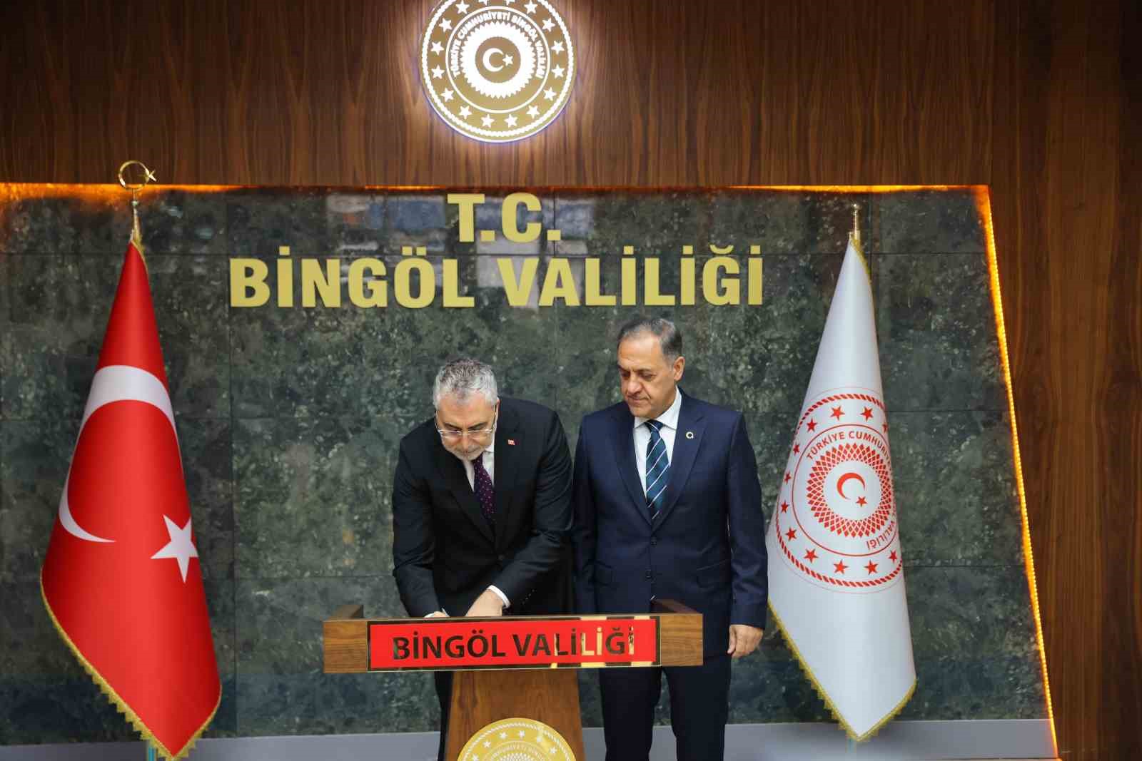 Bakan Işıkhan Bing&ouml;l&rsquo;de
