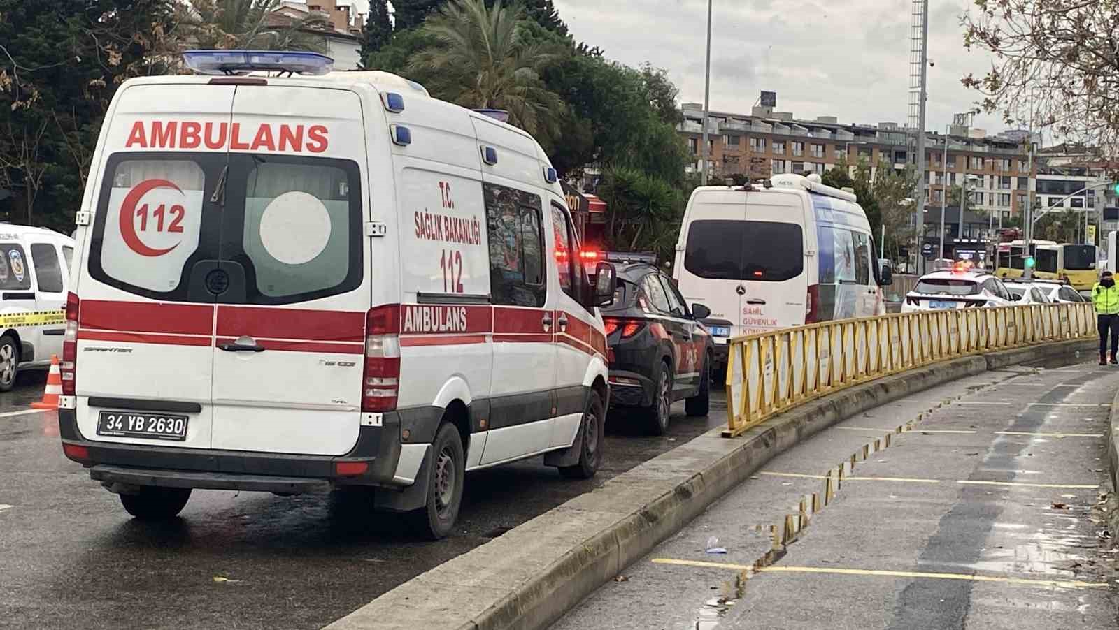 Kadıköy sahilinde bir kişinin cansız bedeni bulundu
