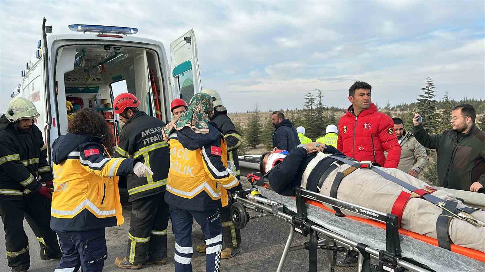 10 aylık bebek kaza yapan araçtan böyle kurtarıldı
