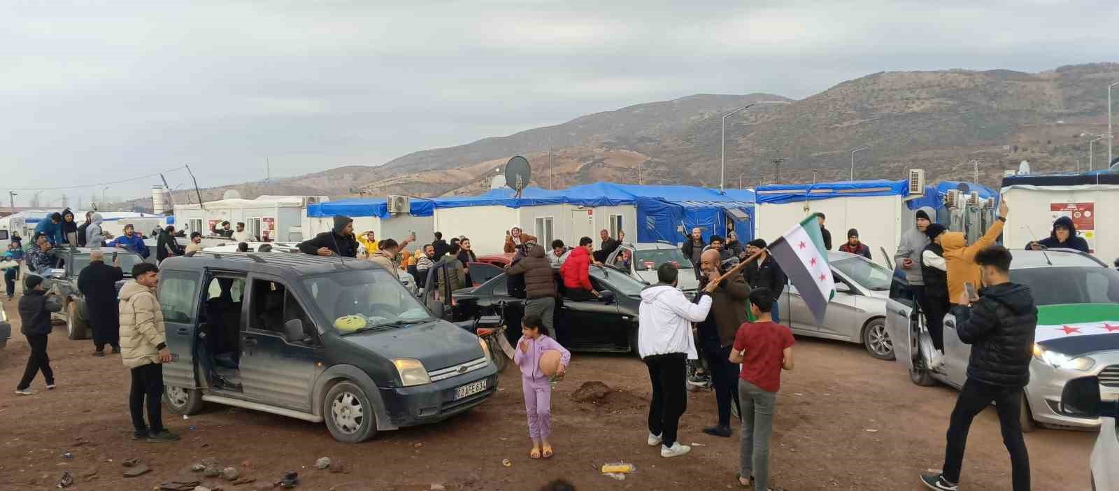 G&ouml;lbaşı il&ccedil;esinde Suriyeliler kutlama yaptı
