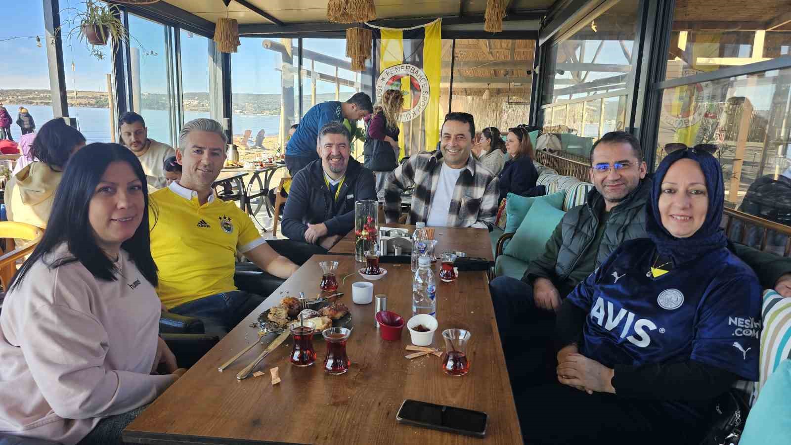 "Bandırma Harbi Fenerbahçeliler" grubu kahvaltıda buluştu