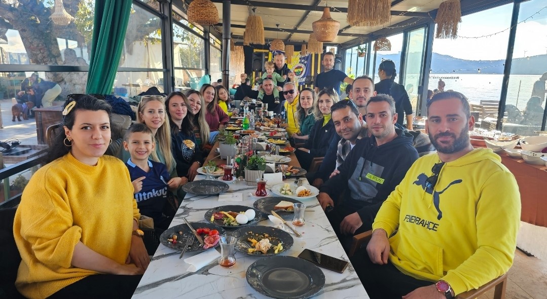 "Bandırma Harbi Fenerbah&ccedil;eliler" grubu kahvaltıda buluştu
