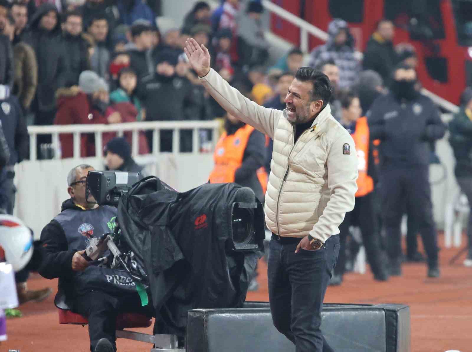 Sivas’ta "Bülent Uygun istifa" sloganları