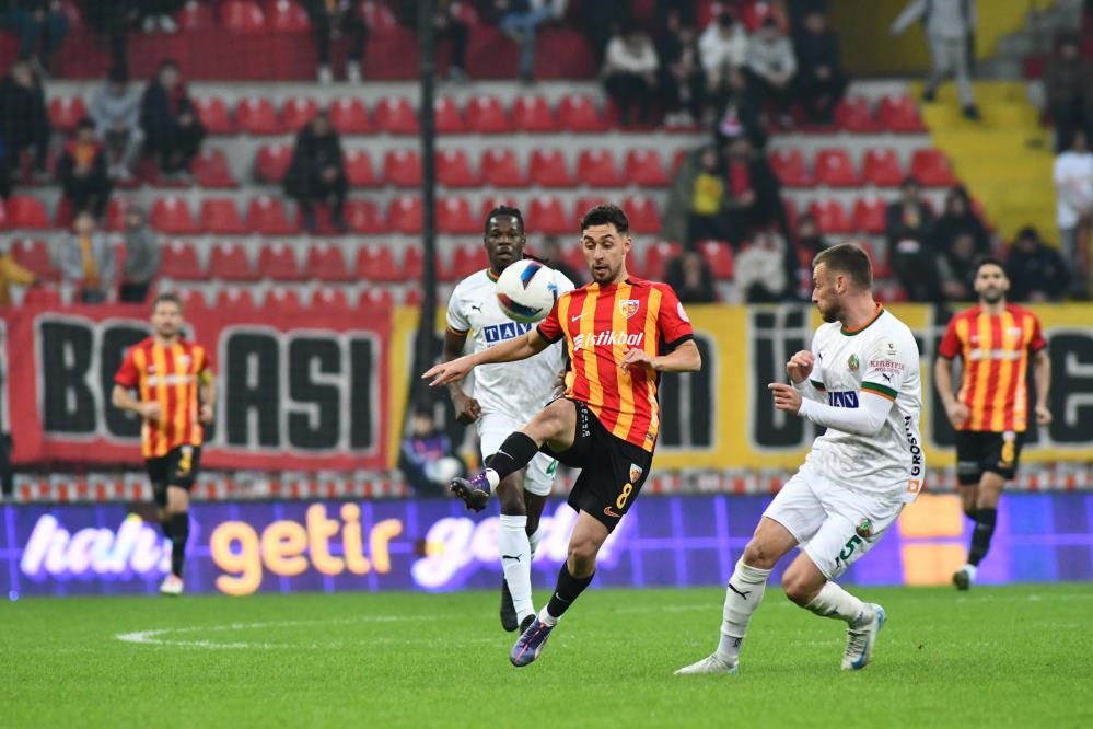 Kayserispor ligdeki 3. galibiyetini aldı