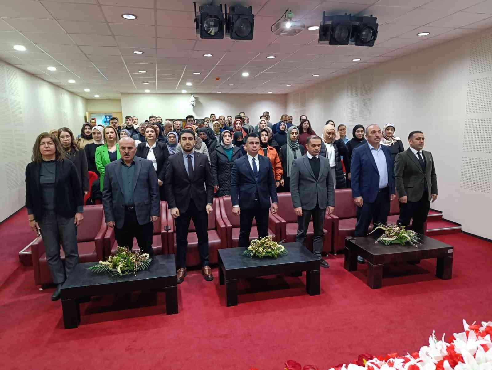 Aile eğitim programına katılan kursiyerlere katılım belgesi verildi
