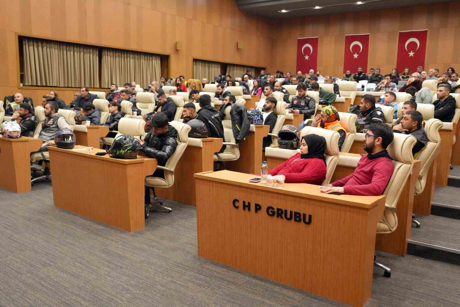 "G&uuml;venli S&uuml;r&uuml;ş Eğitim"
