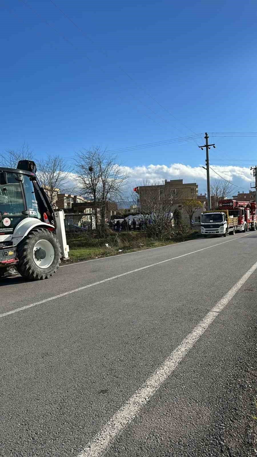 Babaanne ile torununa otomobil çarptı
