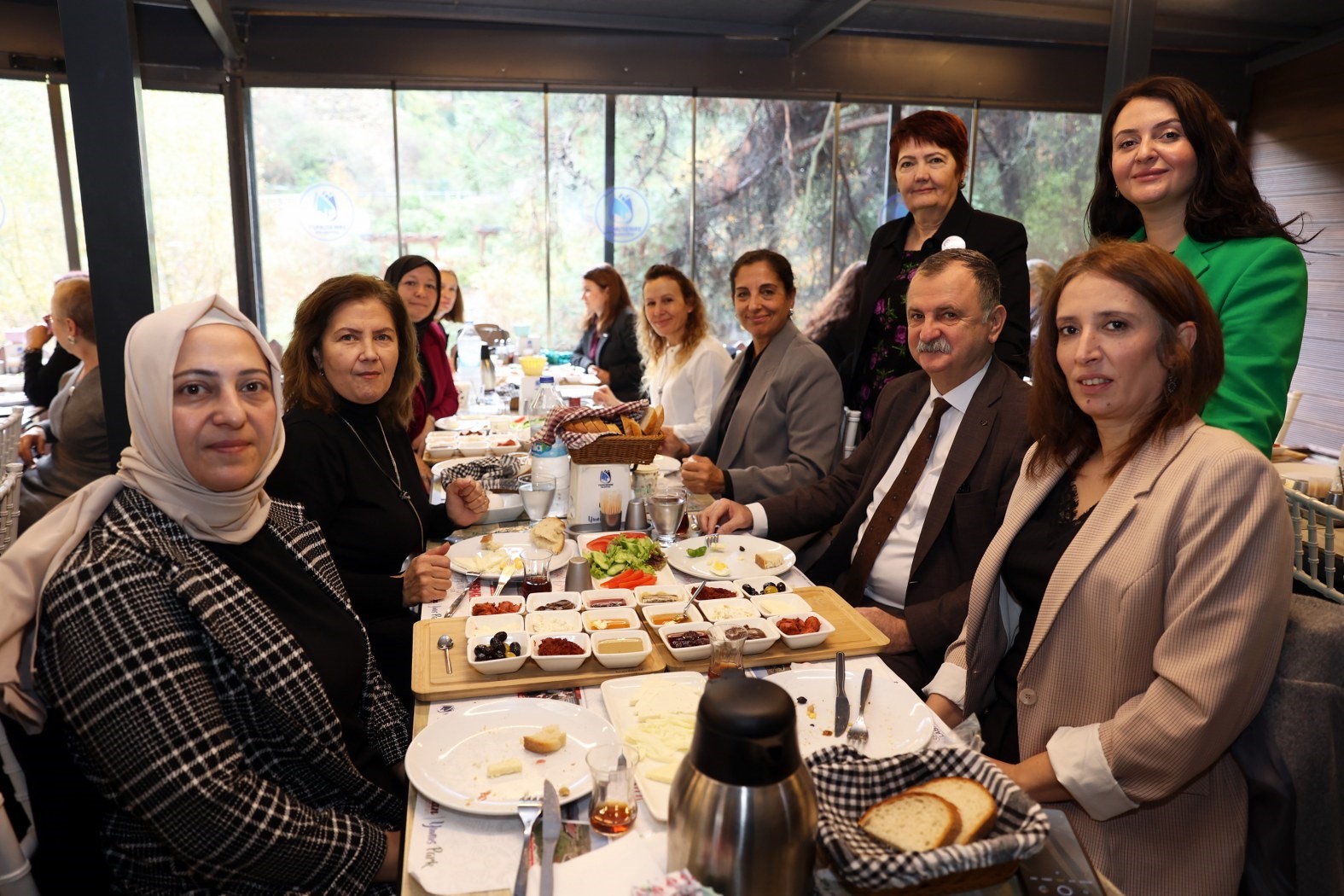 Başkan Balaban se&ccedil;ilmiş kadınları ağırladı
