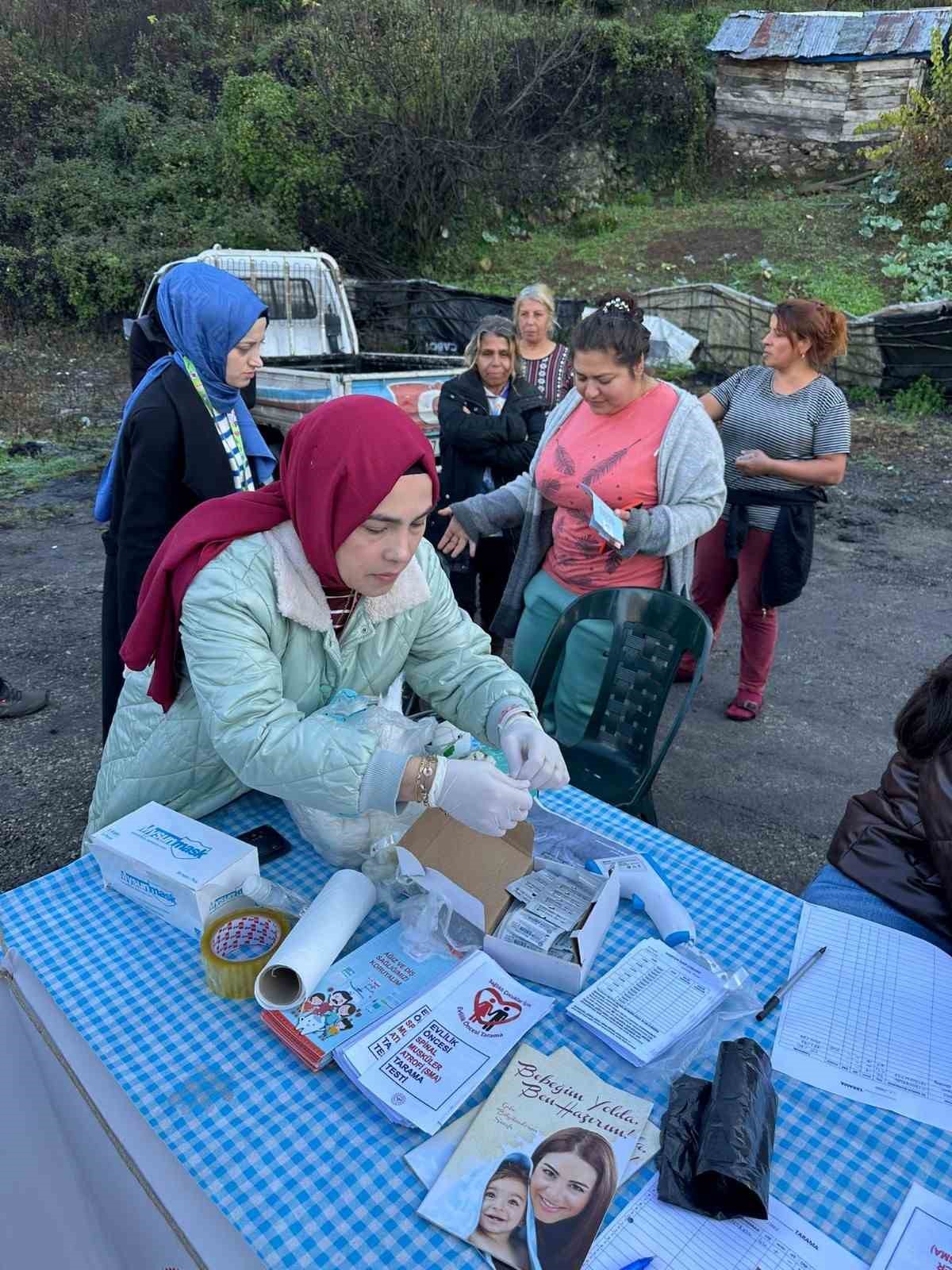Zonguldak&rsquo;ta Roman vatandaşlar sağlık taramasından ge&ccedil;ti
