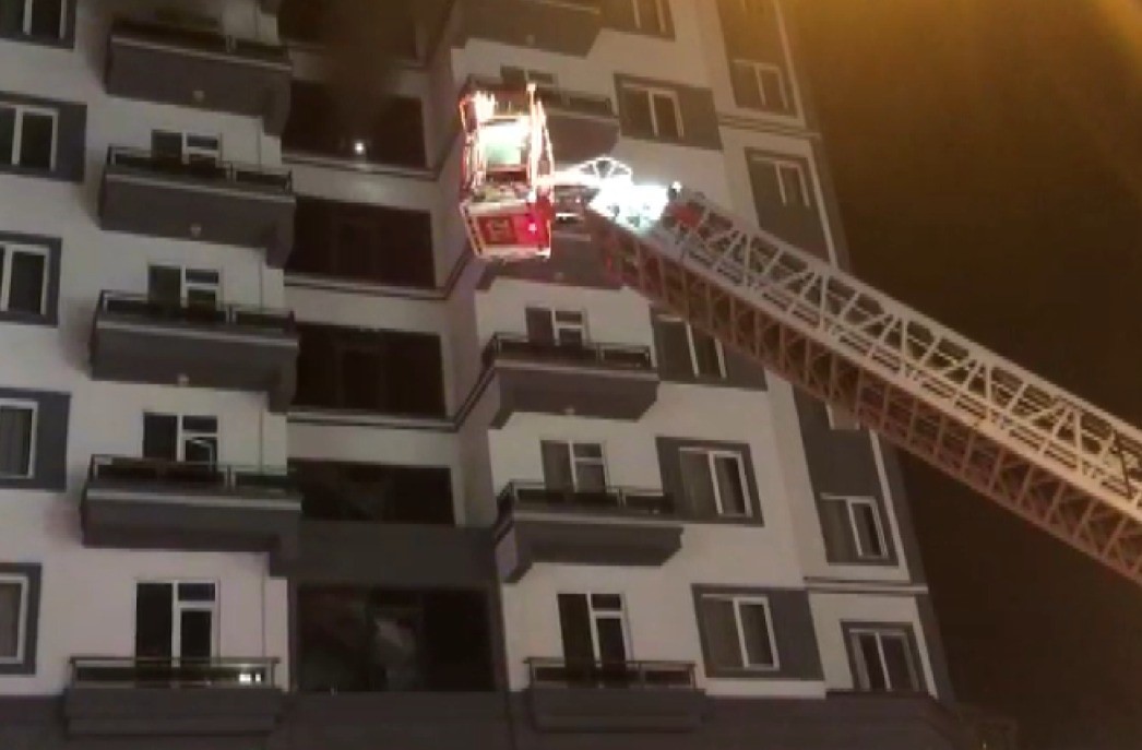 Kahramanmaraş’ta dairede çıkan yangın korkuttu