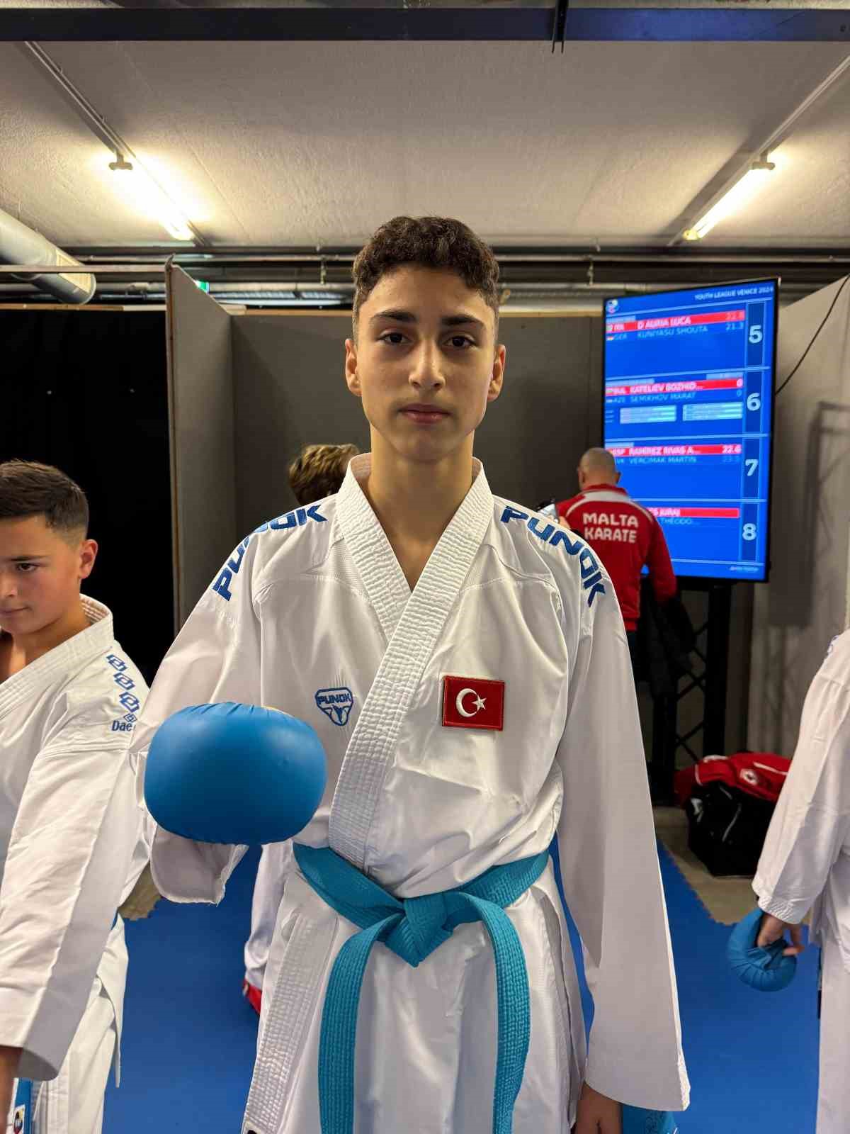 Manisalı genç karateci Dünya 7’ncisi oldu
