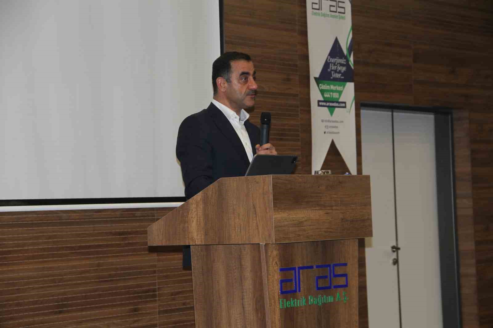 Prof. Dr. Acar Baltaş&rsquo;tan &ldquo;Liderlikte yeni eğilimler&rdquo; konferansı
