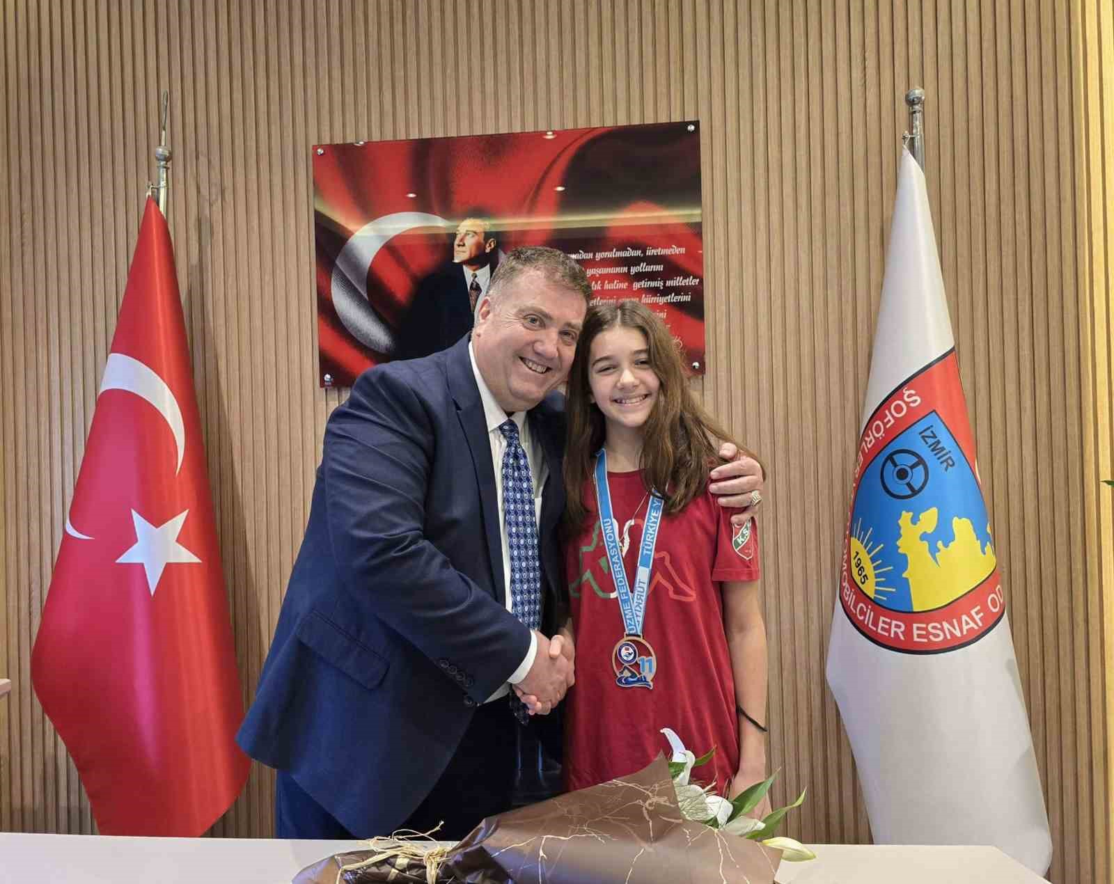 Taksici babanın kızından büyük gurur
