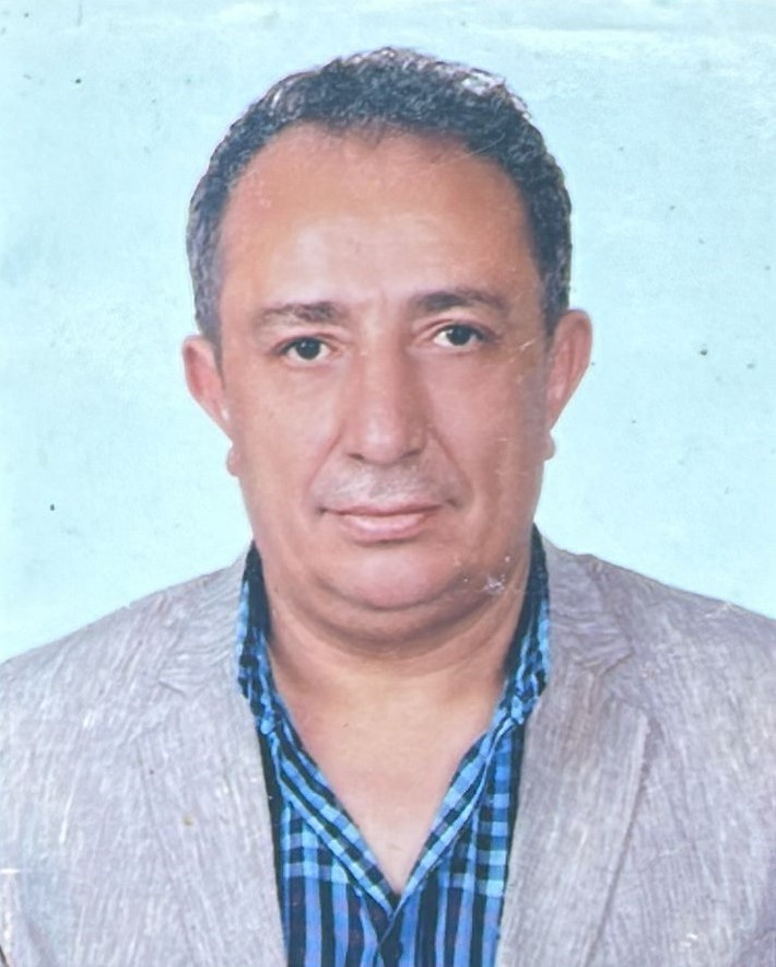 Tıra çarpan minibüs sürücüsü hayatını kaybetti