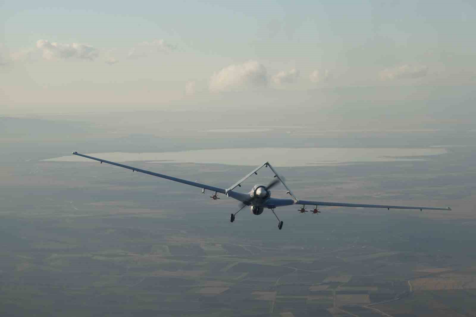 T&uuml;rkiye&rsquo;nin ilk milli SİHA&rsquo;sı Bayraktar TB2 1 milyon u&ccedil;uş saatini aştı
