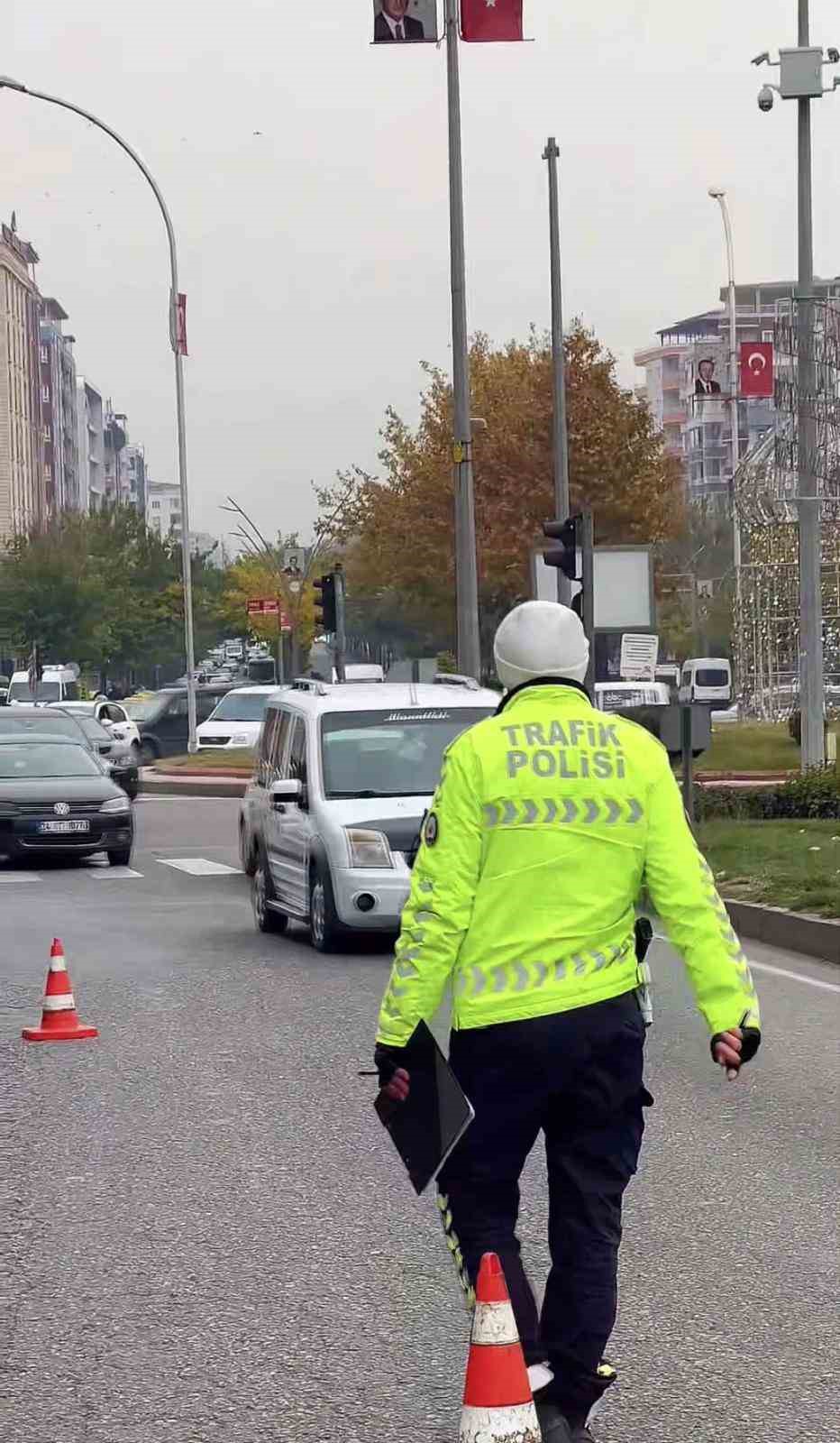 Batman’da trafik kuralarına uymayan sürücüler denetime takıldı