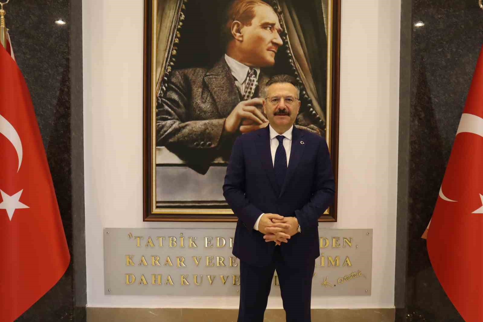 Vali Aksoy&rsquo;dan 10 Aralık D&uuml;nya İnsan Hakları G&uuml;n&uuml; mesajı:

