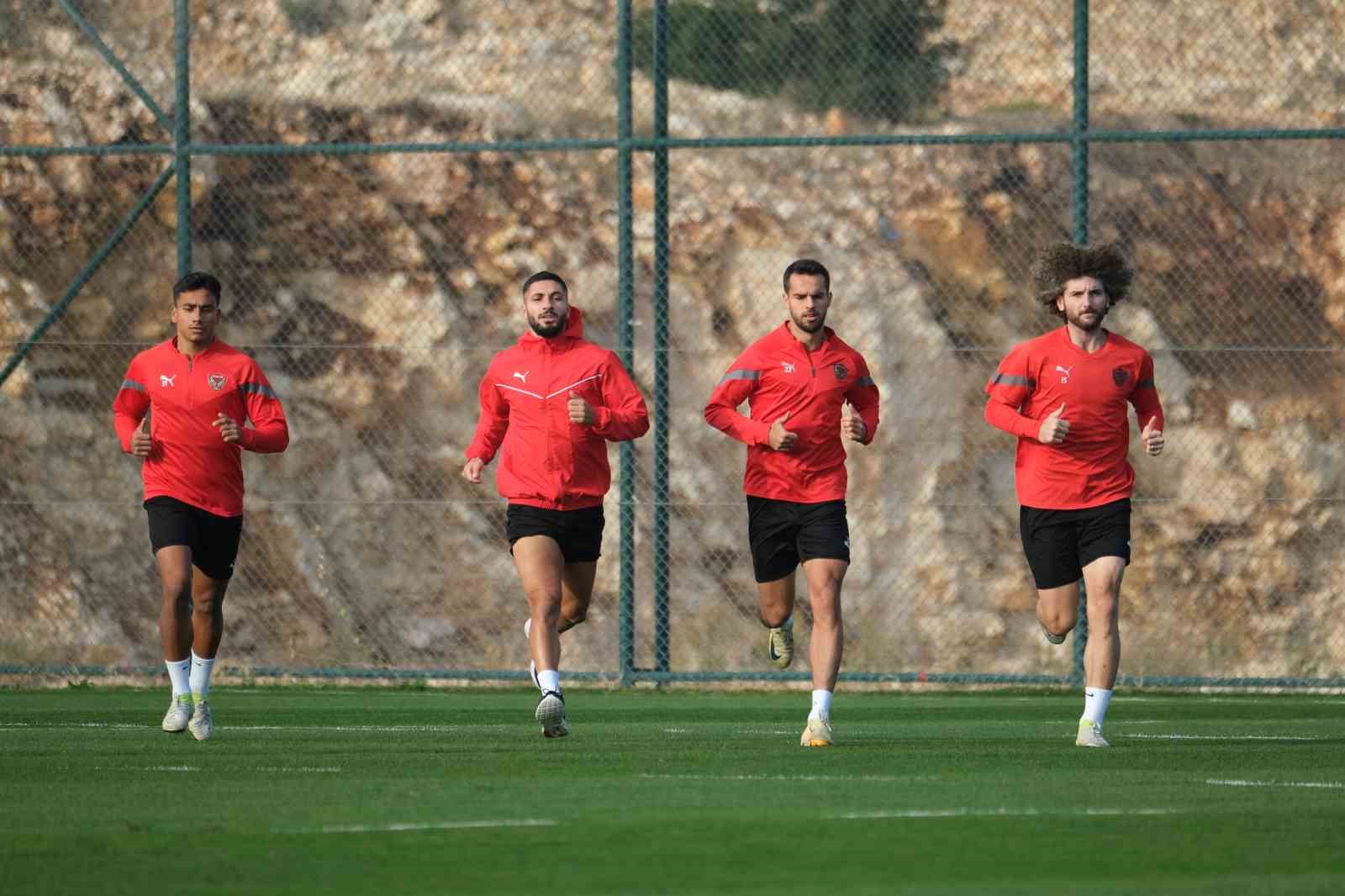 Hatayspor, Göztepe maçı hazırlıklarına başladı
