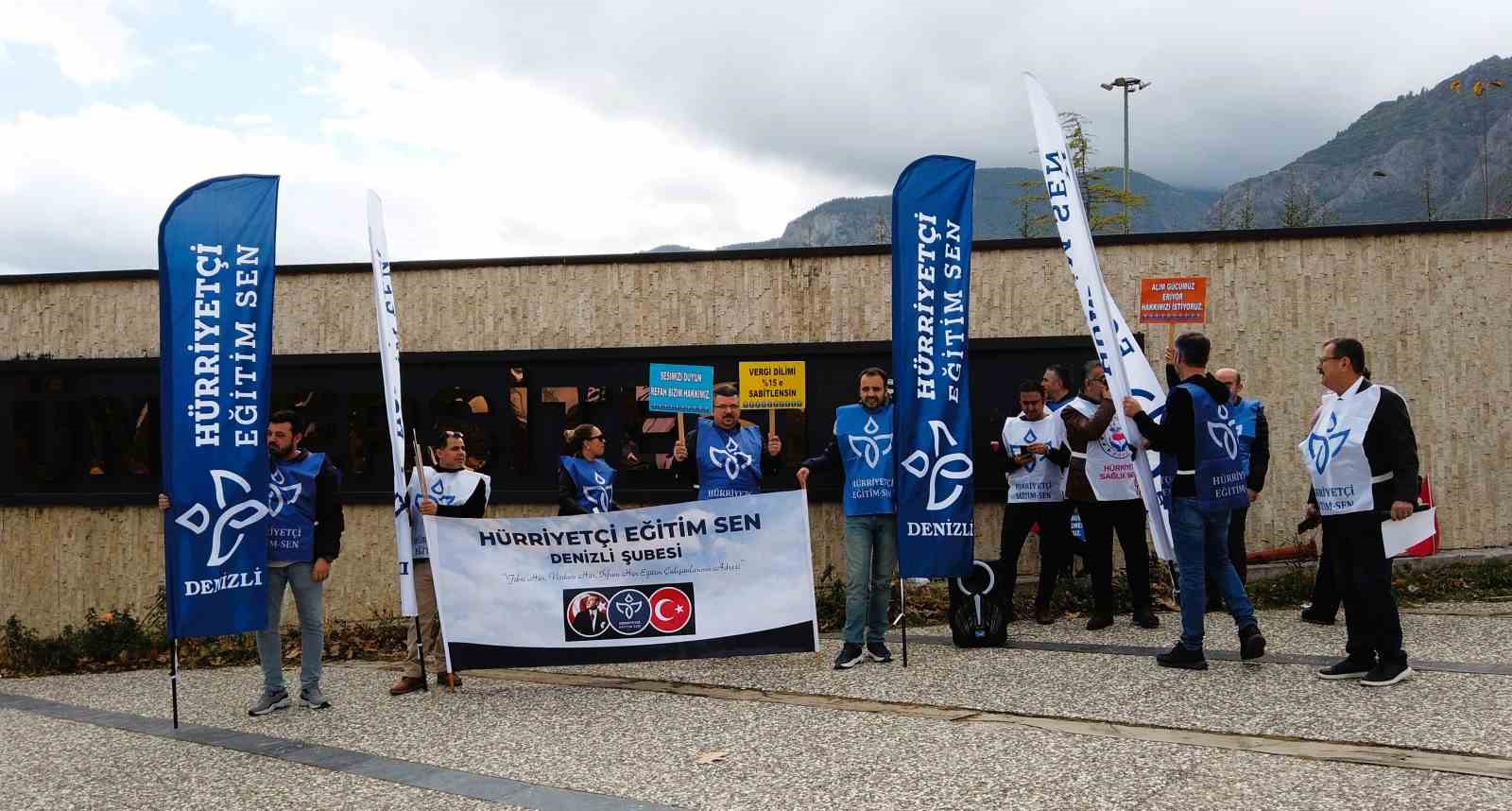 PA&Uuml; personelleri refah payı talep etti
