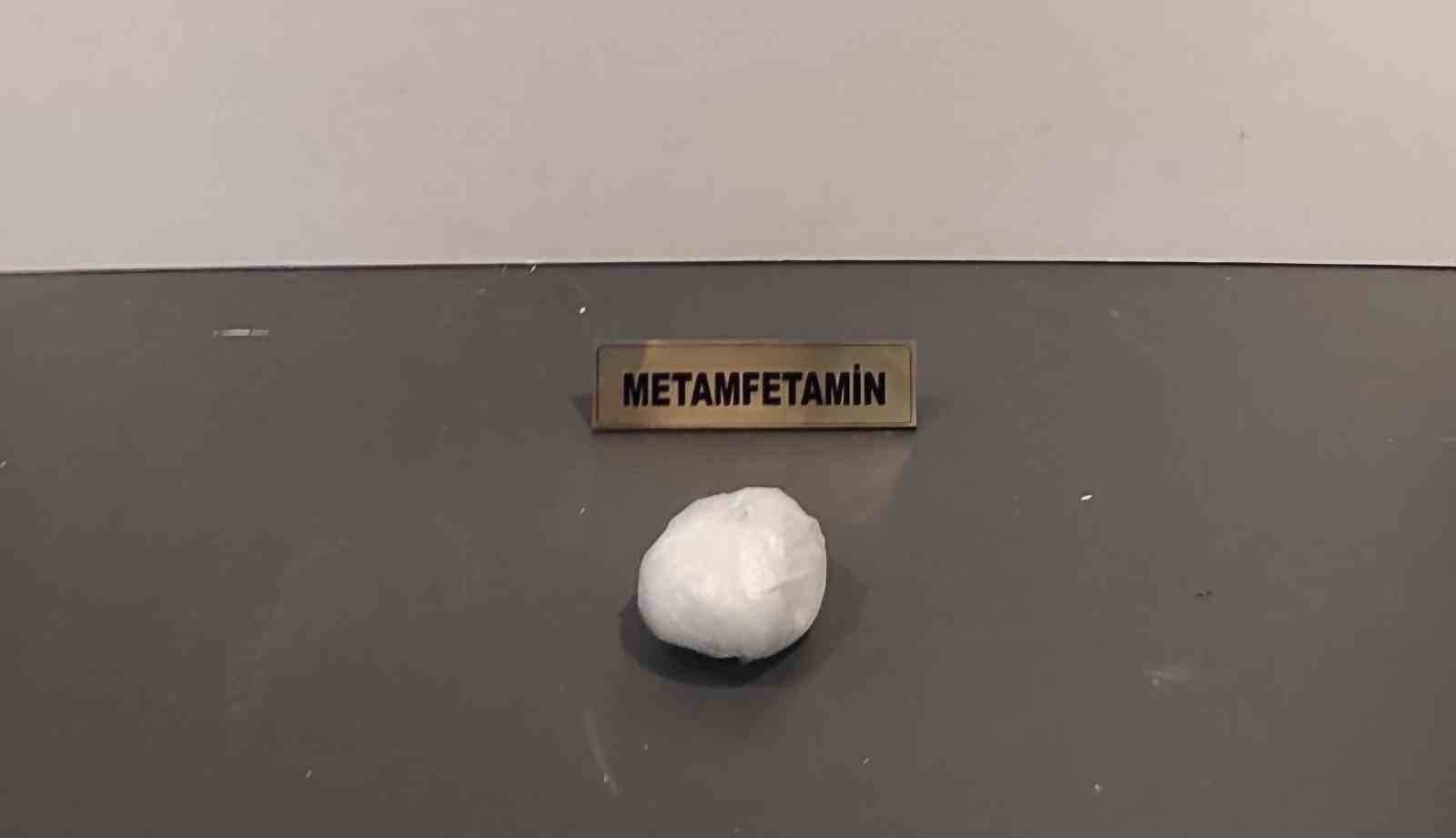 Samsun&rsquo;da 600 gram kokain ve 100 gram metamfetamin ele ge&ccedil;irildi
