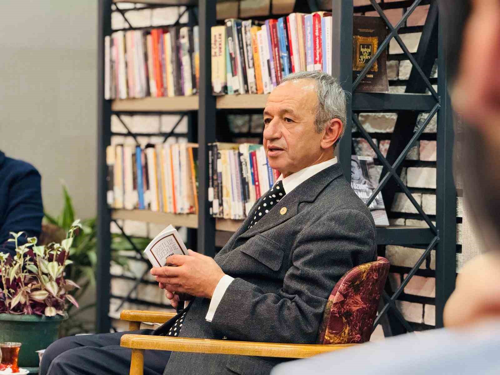 Sincan Belediyesi, gençleri yazar Sadık Yalsızuçanlar ile buluşturdu