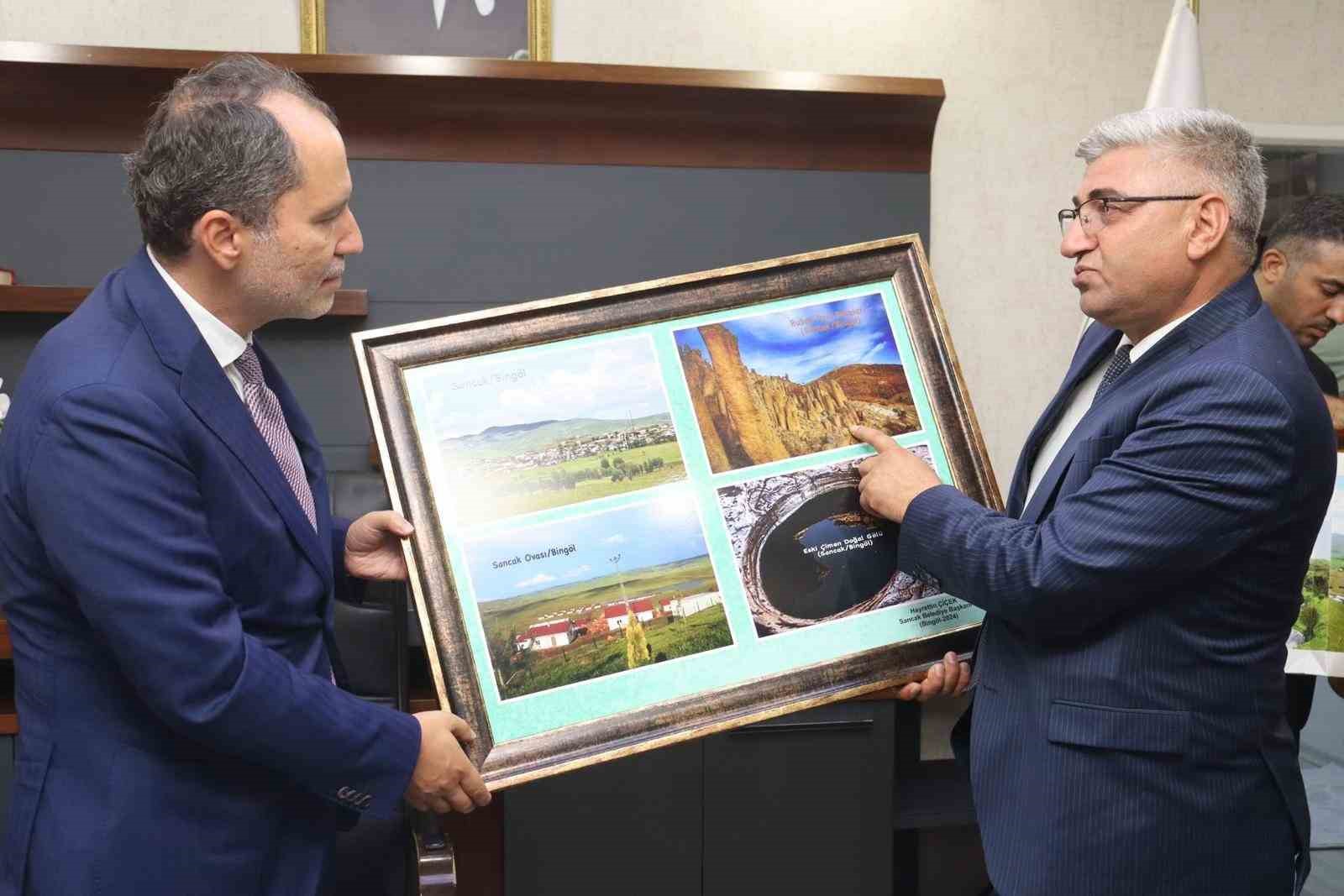 Belediye Başkanı Çiçek, Yeniden Refah Partisi’nden istifa etti