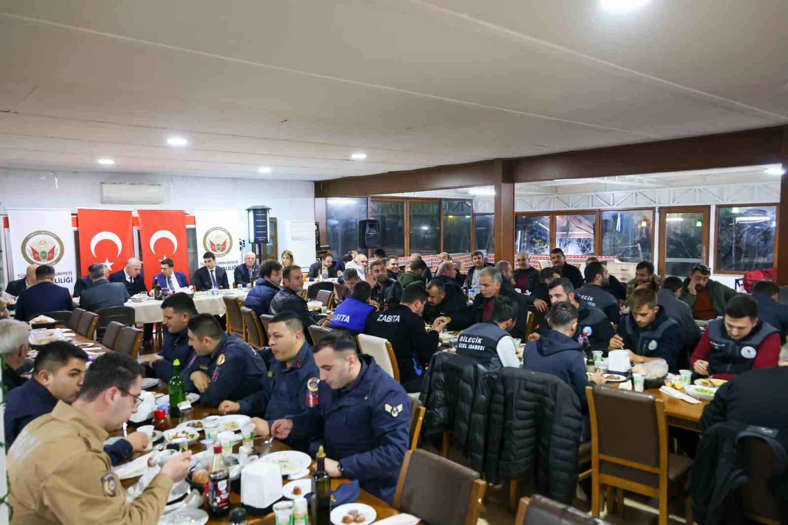 Bilecik&rsquo;te 2024 yılında 66 kilometrelik sıcak asfalt serimi ger&ccedil;ekleştirildi
