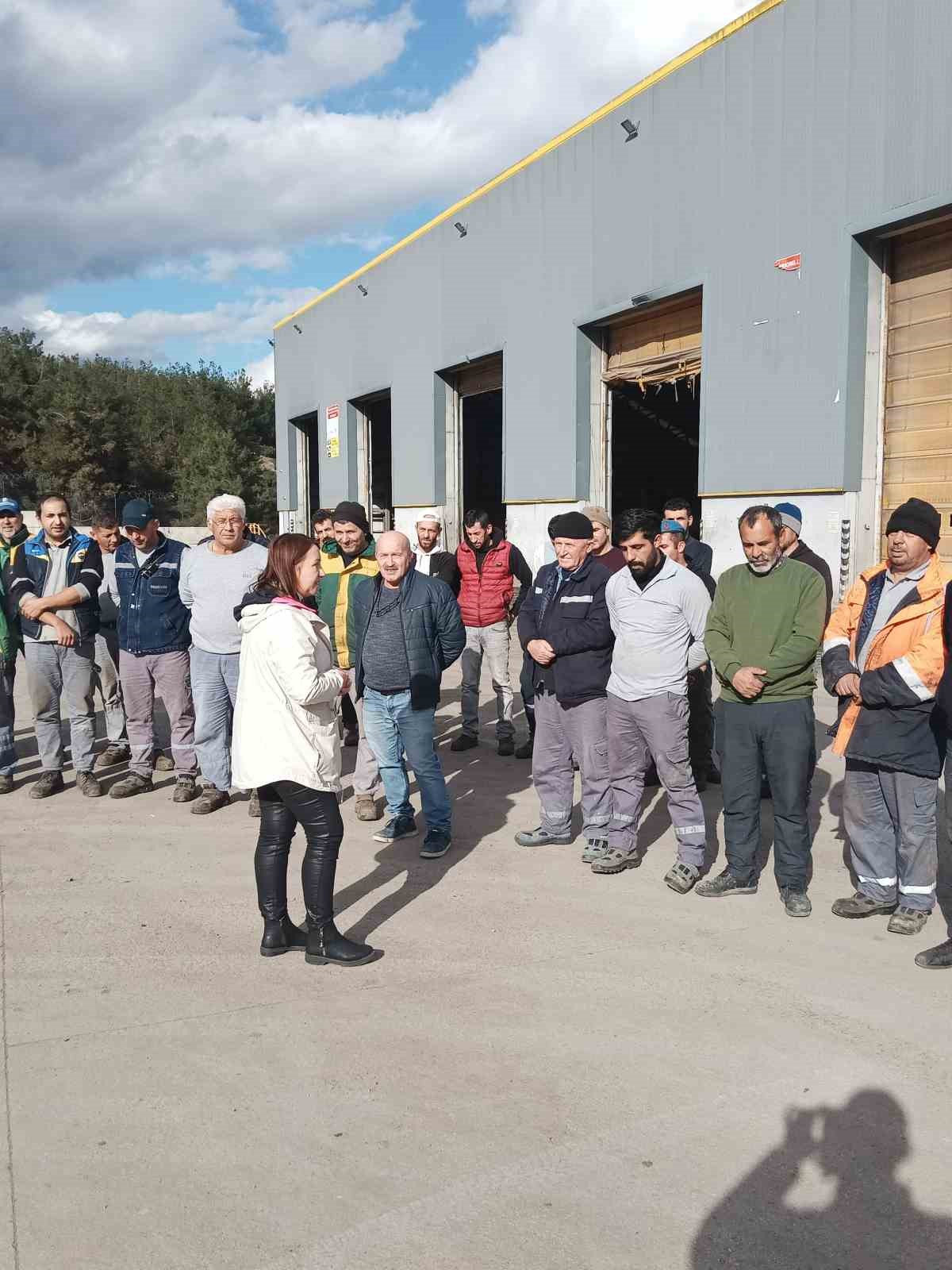 İş&ccedil;ilikten başkanlığına kadar y&uuml;kselen Tekin&rsquo;den iş&ccedil;ileri sevindiren haber
