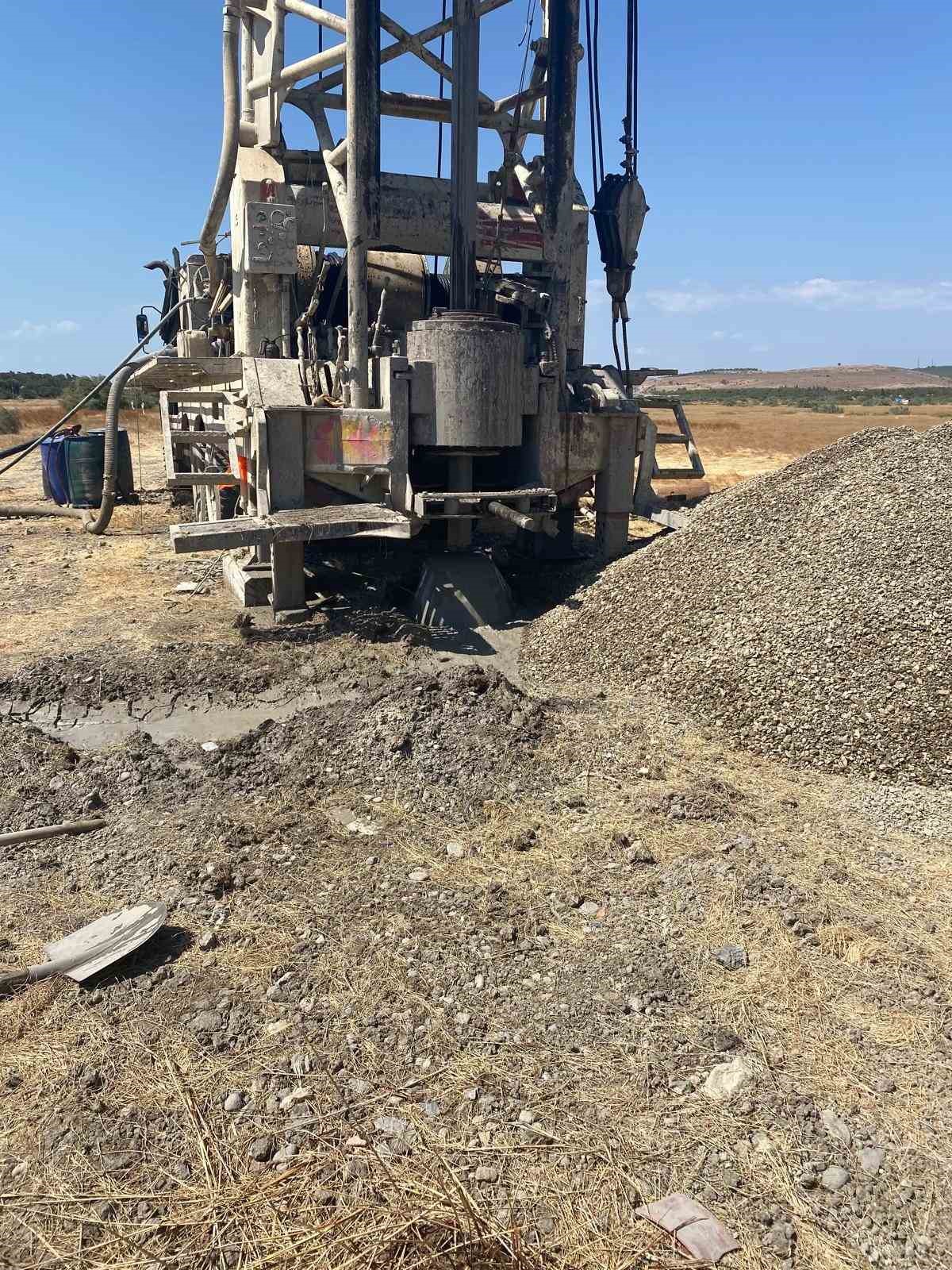 BASKİ&rsquo;nin Ayvalık seferberliği s&uuml;r&uuml;yor
