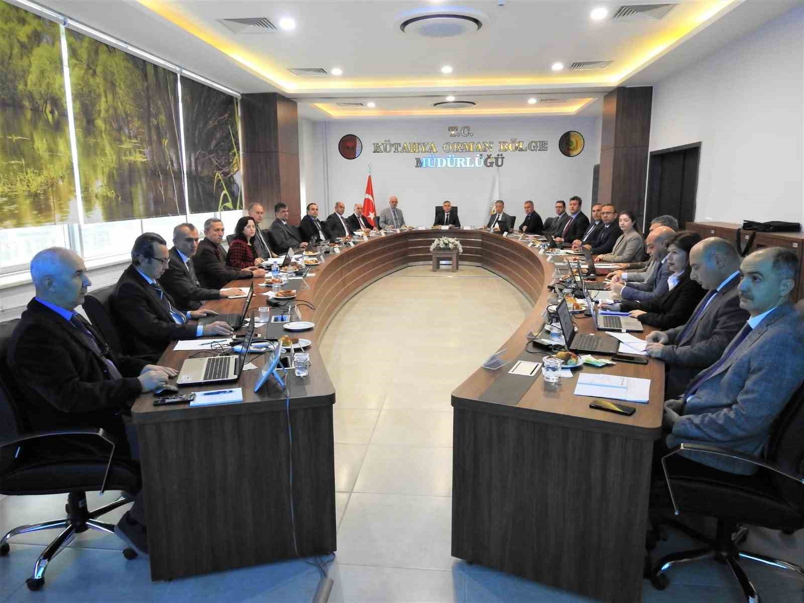 Müdür Erdal Dingil: "Tasarruf tedbirlerine uyarak, personelimizle birlikte daha verimli çalışacağız"