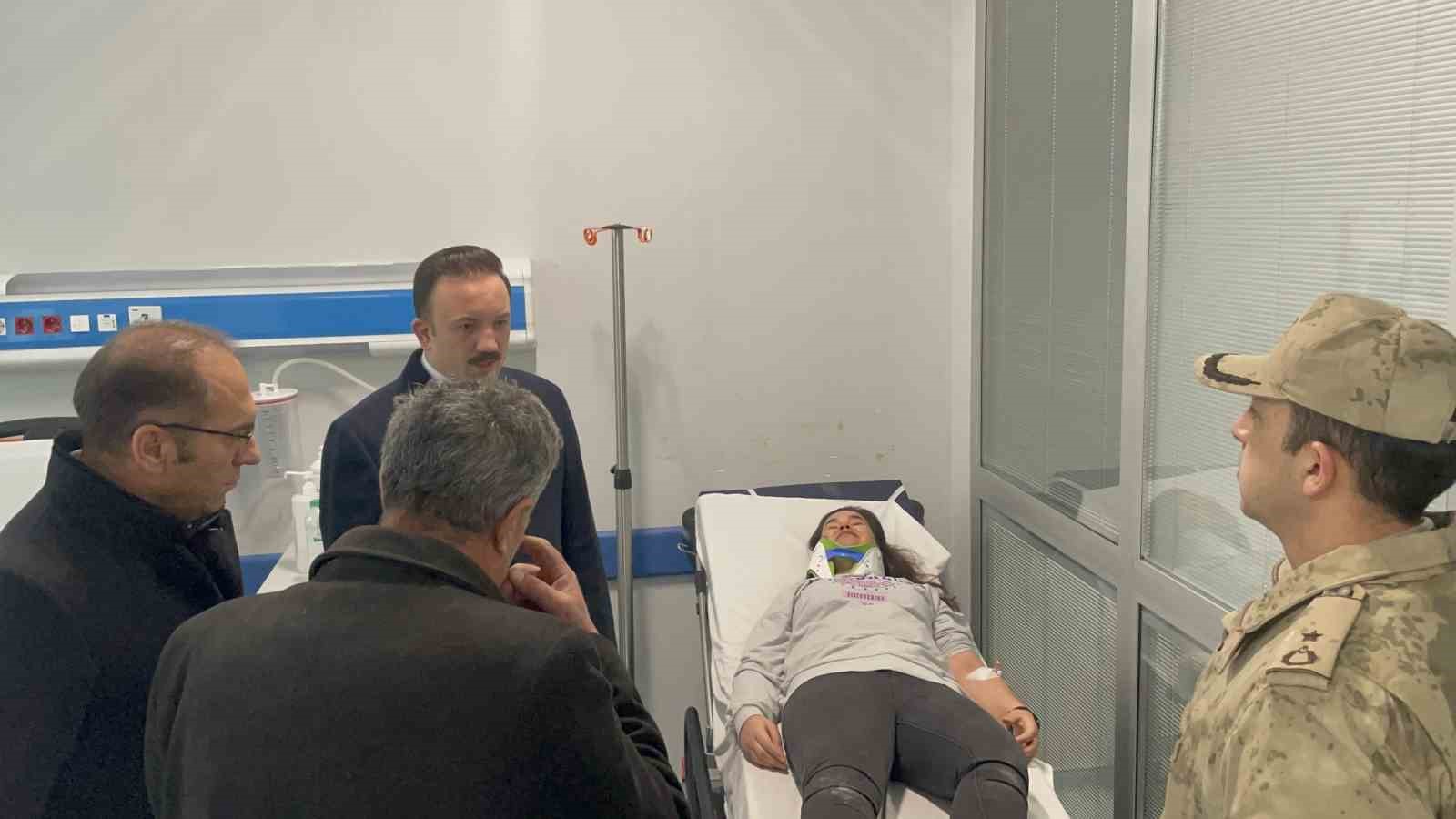 Kaymakam Bayram’dan yaralı öğretmenlere ziyaret