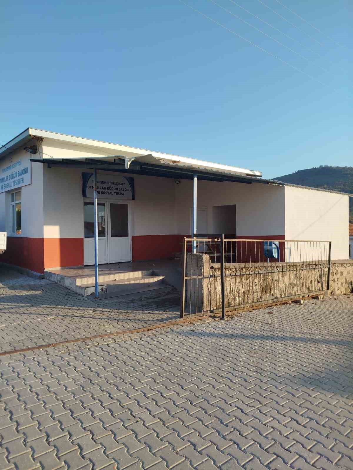 Yunusemre&rsquo;den sosyal tesis ve muhtarlıklarda bakım &ccedil;alışması
