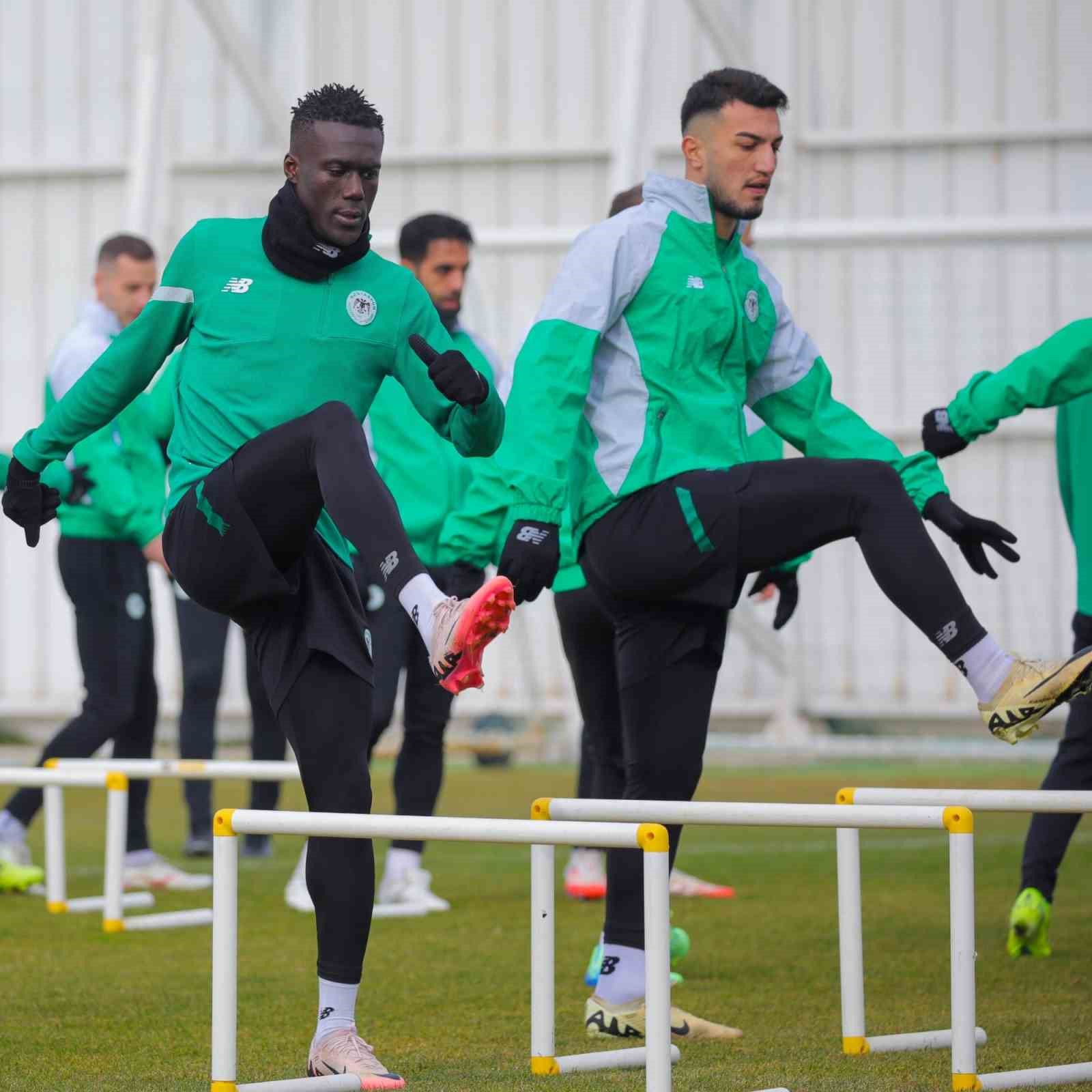 Konyaspor’da, Çaykur Rizespor maçı hazırlıkları sürüyor
