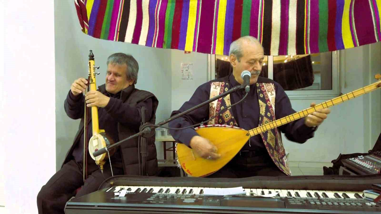 Yörükler örf ve adetlerini yaren gecesinde yaşattı