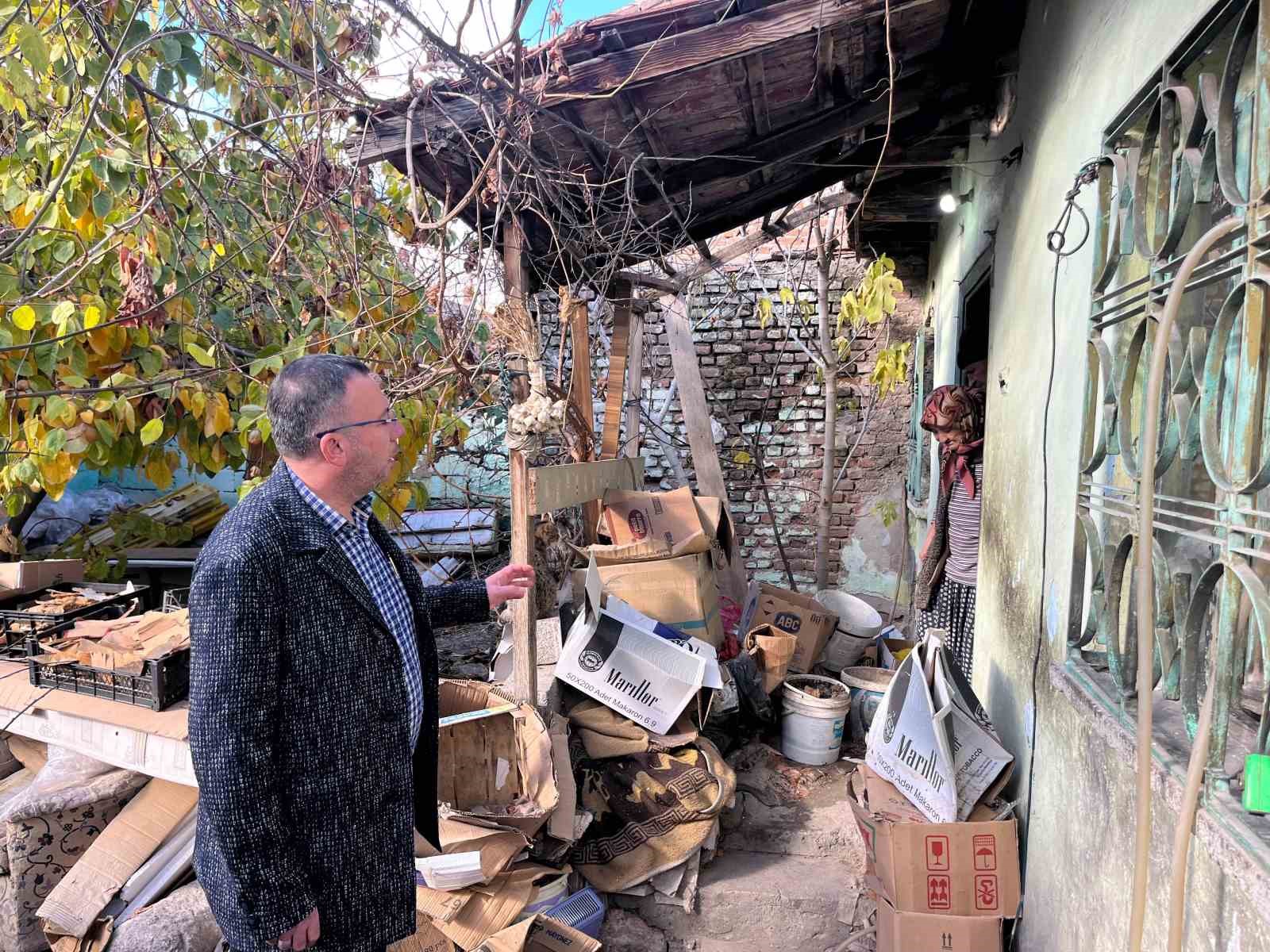 Ahmet Sivri, Pembegül teyzeyi ziyaret edip yardım sözü verdi