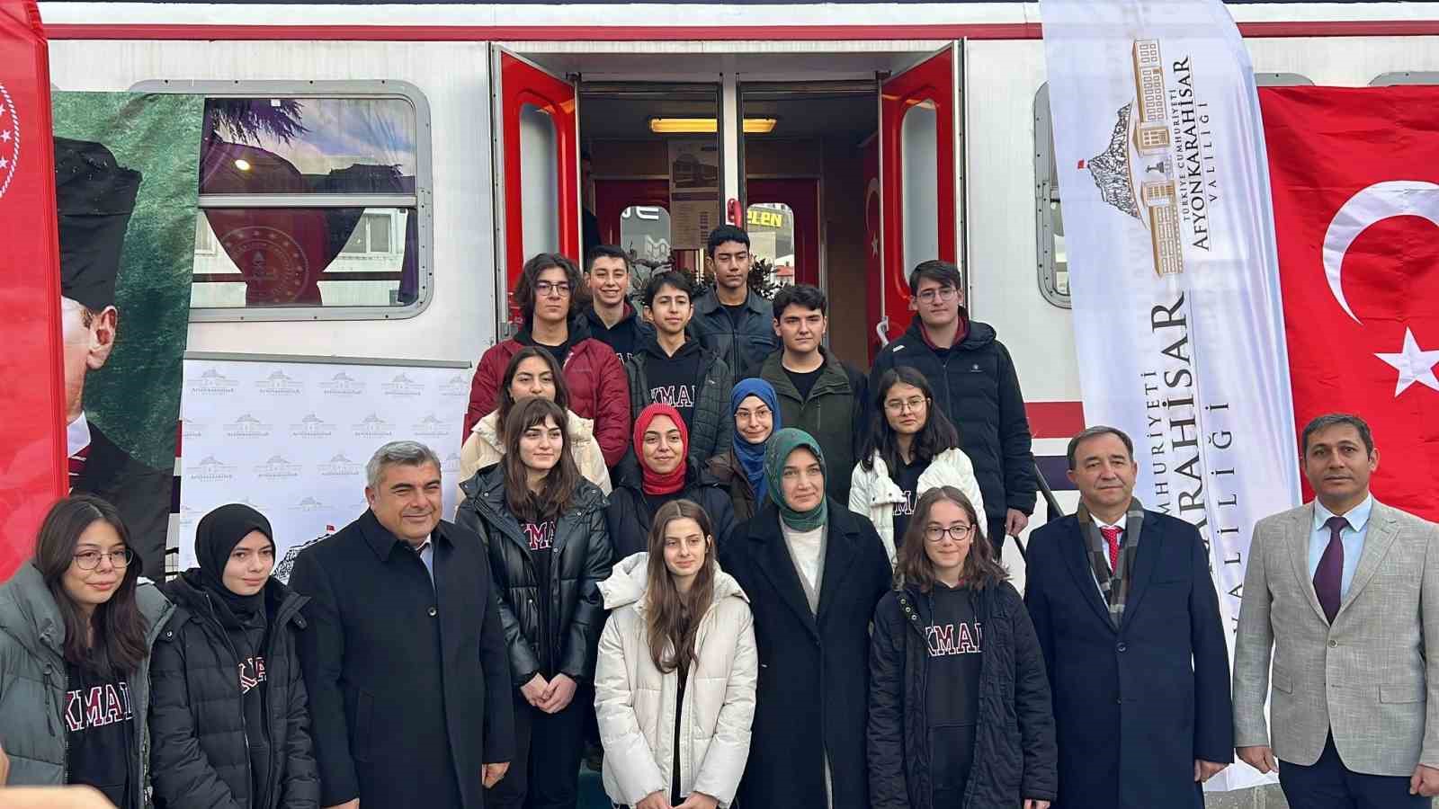Binlerce insanı taşıdıktan sonra emekliye ayrılan tren vagonu cafeye d&ouml;n&uuml;şt&uuml;r&uuml;ld&uuml;

