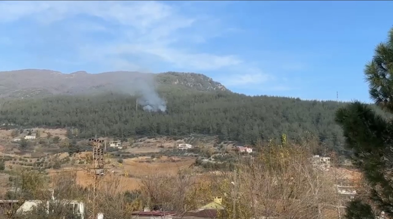 Osmaniye&rsquo;de &ccedil;ıkan orman yangını s&ouml;nd&uuml;r&uuml;ld&uuml;
