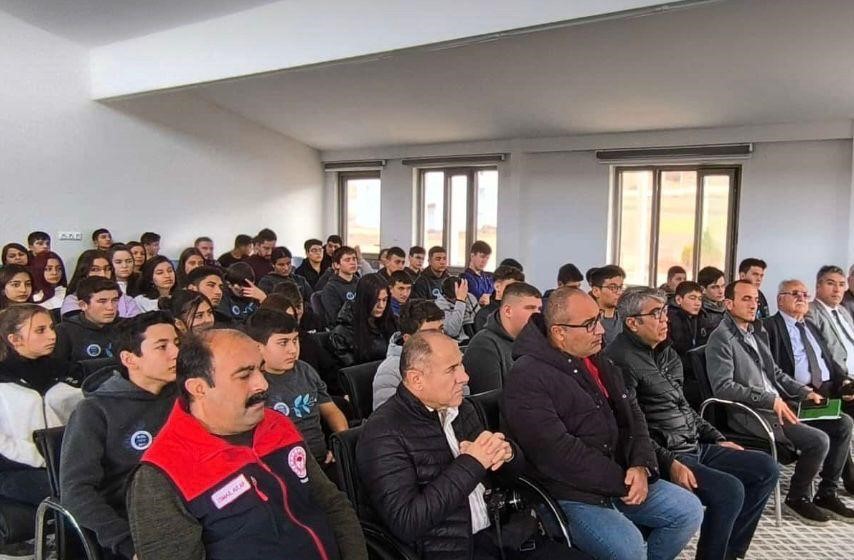 Tarım Teknolojileri Lisesi il&ccedil;e tarımına umut oldu
