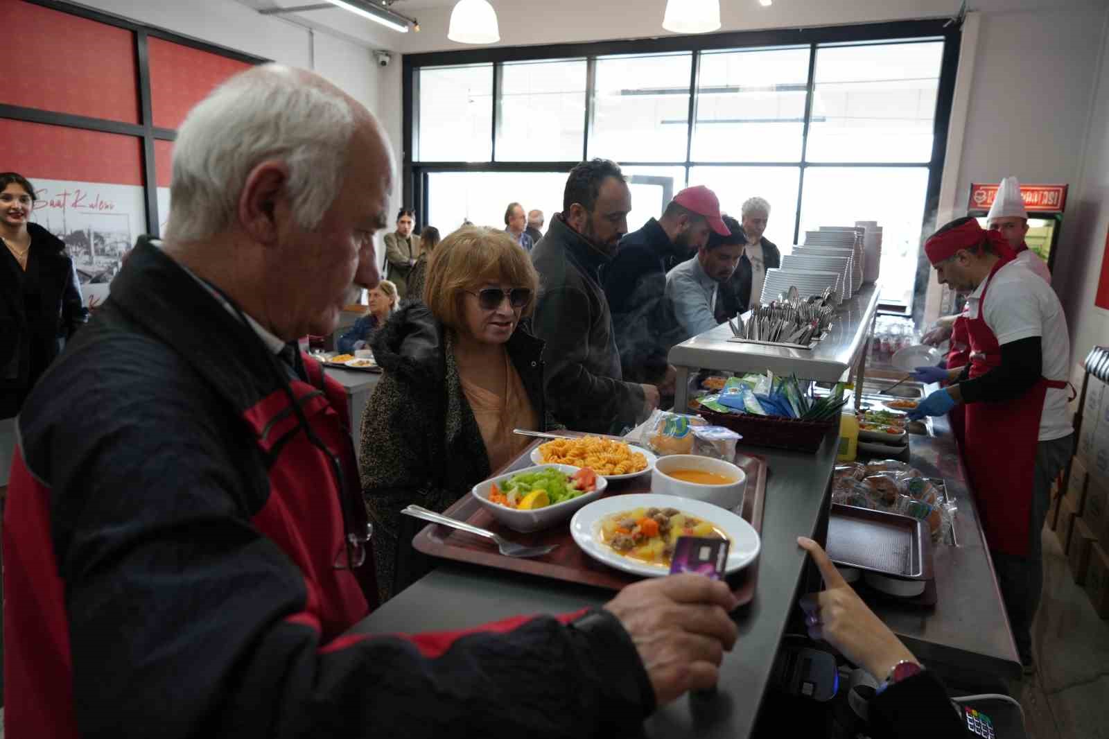 Atakum Belediyesi Kent Lokantası a&ccedil;ıldı: 3 &ccedil;eşit yemek 60 TL
