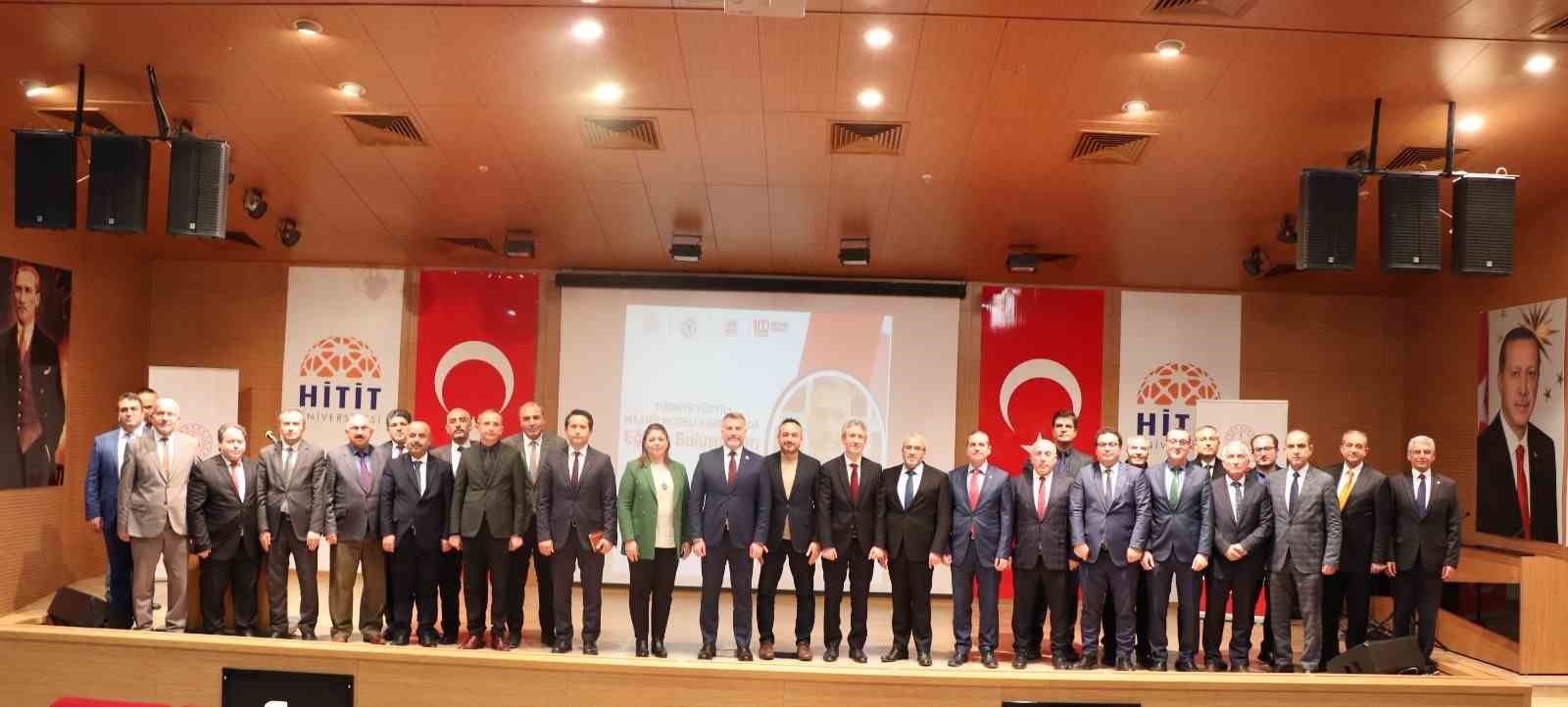 &Ccedil;orum&rsquo;da "T&uuml;rkiye Y&uuml;zyılı Maarif Modeli" buluşması
