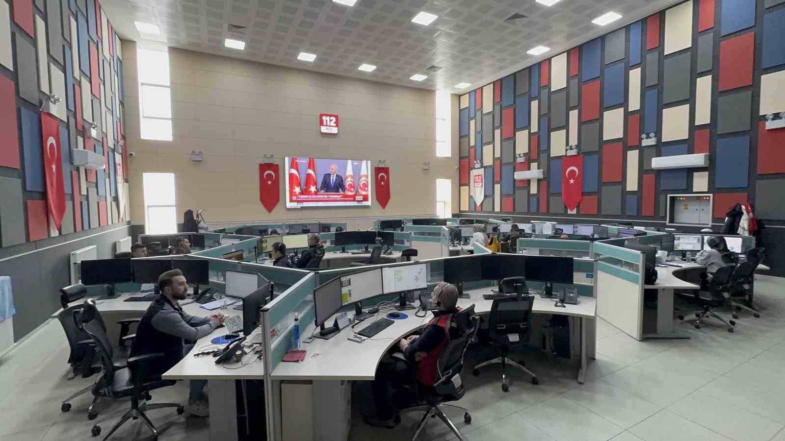 Bitlis 112 Acil &Ccedil;ağrı Merkezi yarım milyon aramaya yanıt verdi
