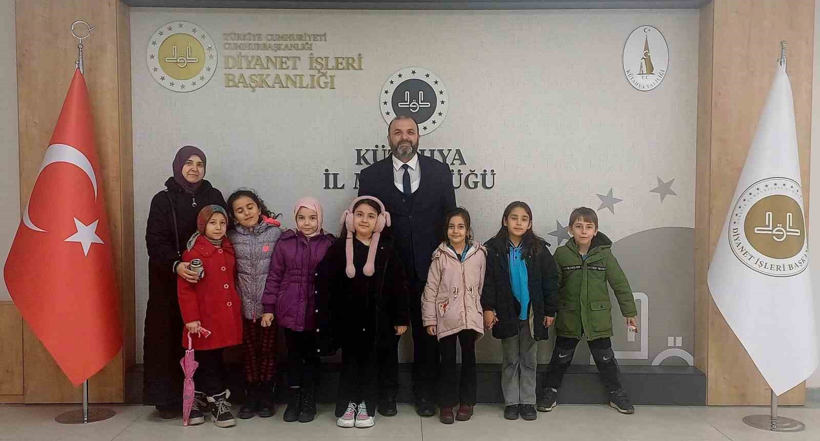 Minik y&uuml;reklerden Filistin&rsquo;e b&uuml;y&uuml;k destek
