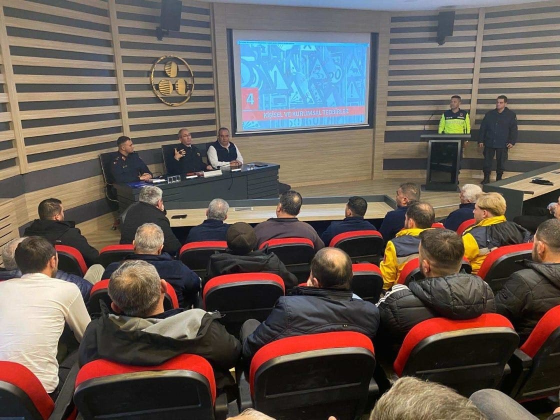 Kırka Eti Maden İşletmesinde görevli sürücülere eğitim