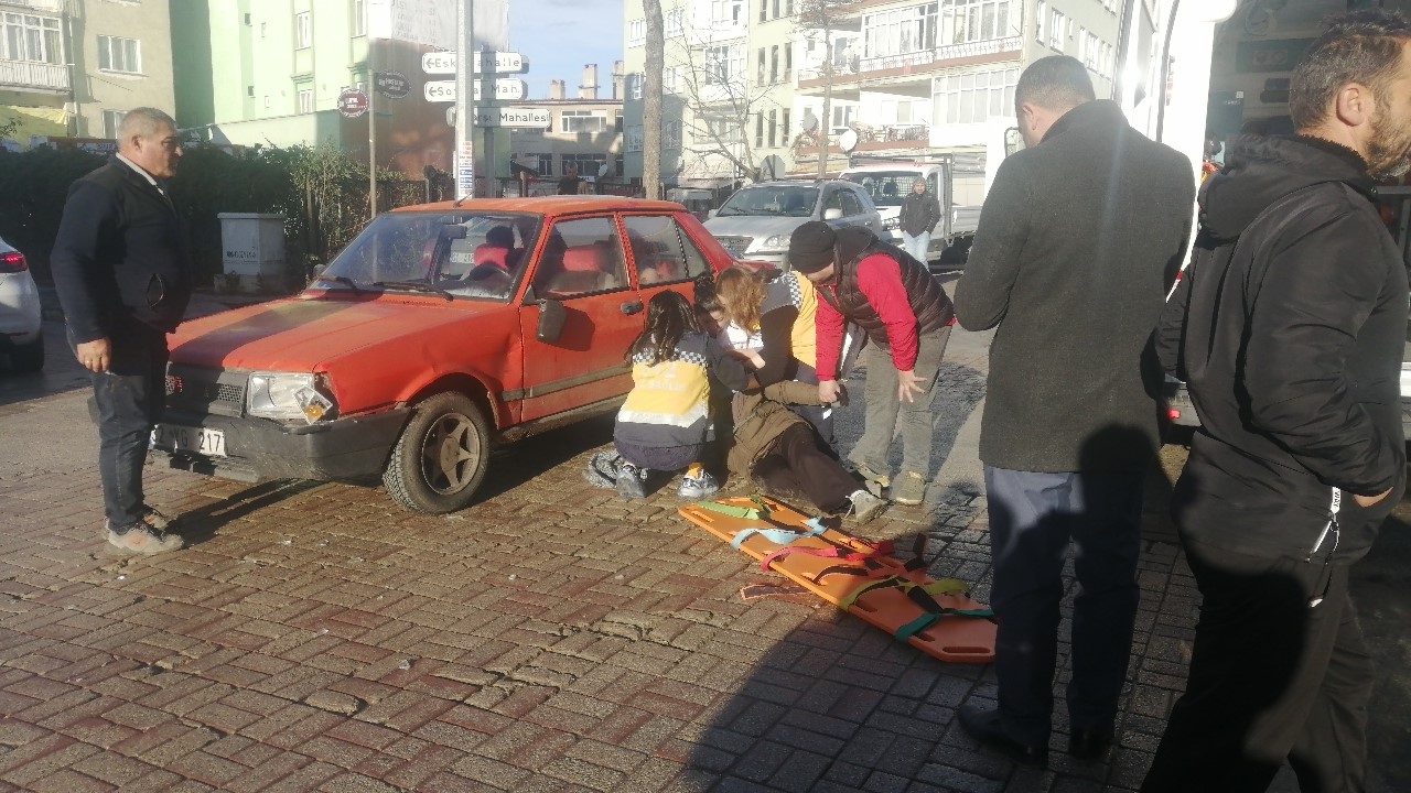 Yalva&ccedil;&rsquo;ta otomobil ile motosiklet &ccedil;arpıştı: 1 yaralı
