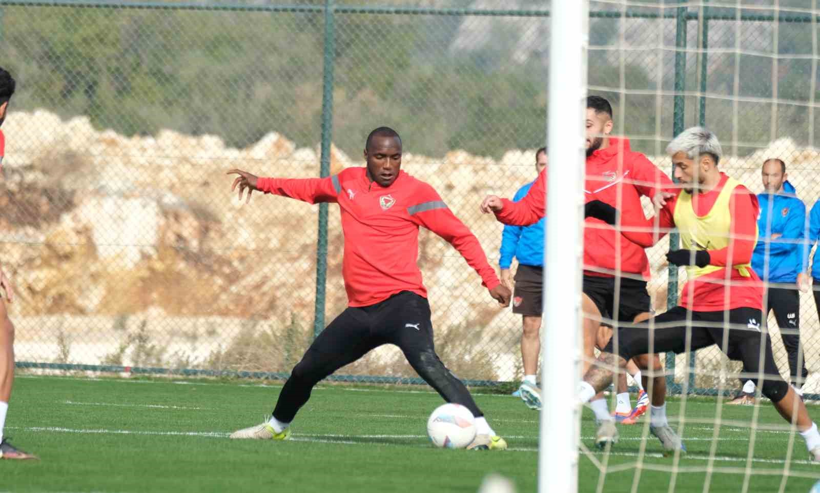 Atakaş Hatayspor, Göztepe maçı hazırlıklarını sürdürdü