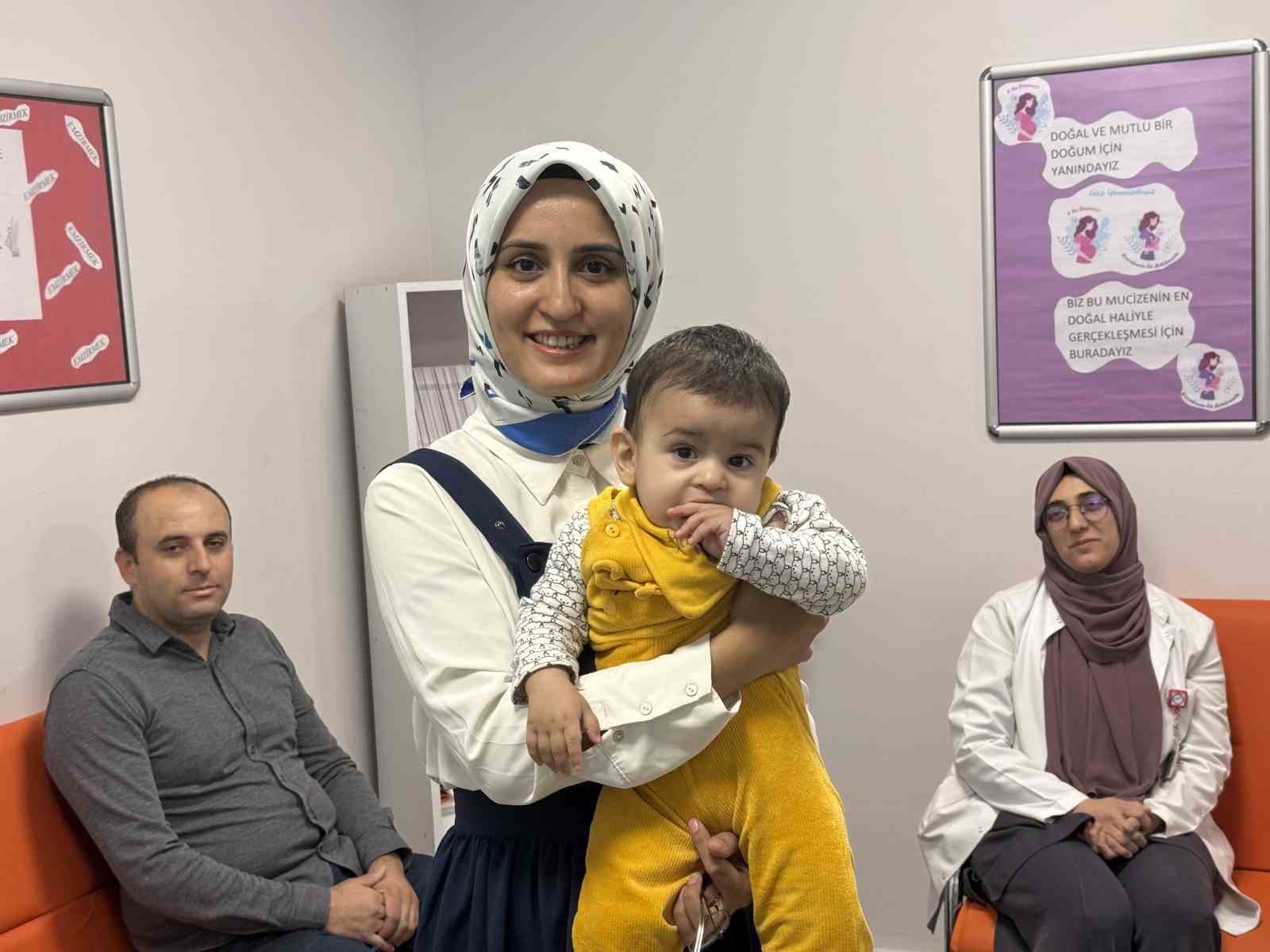 Mardin’de gebe okulunda anne adayları ve annelere eğitim