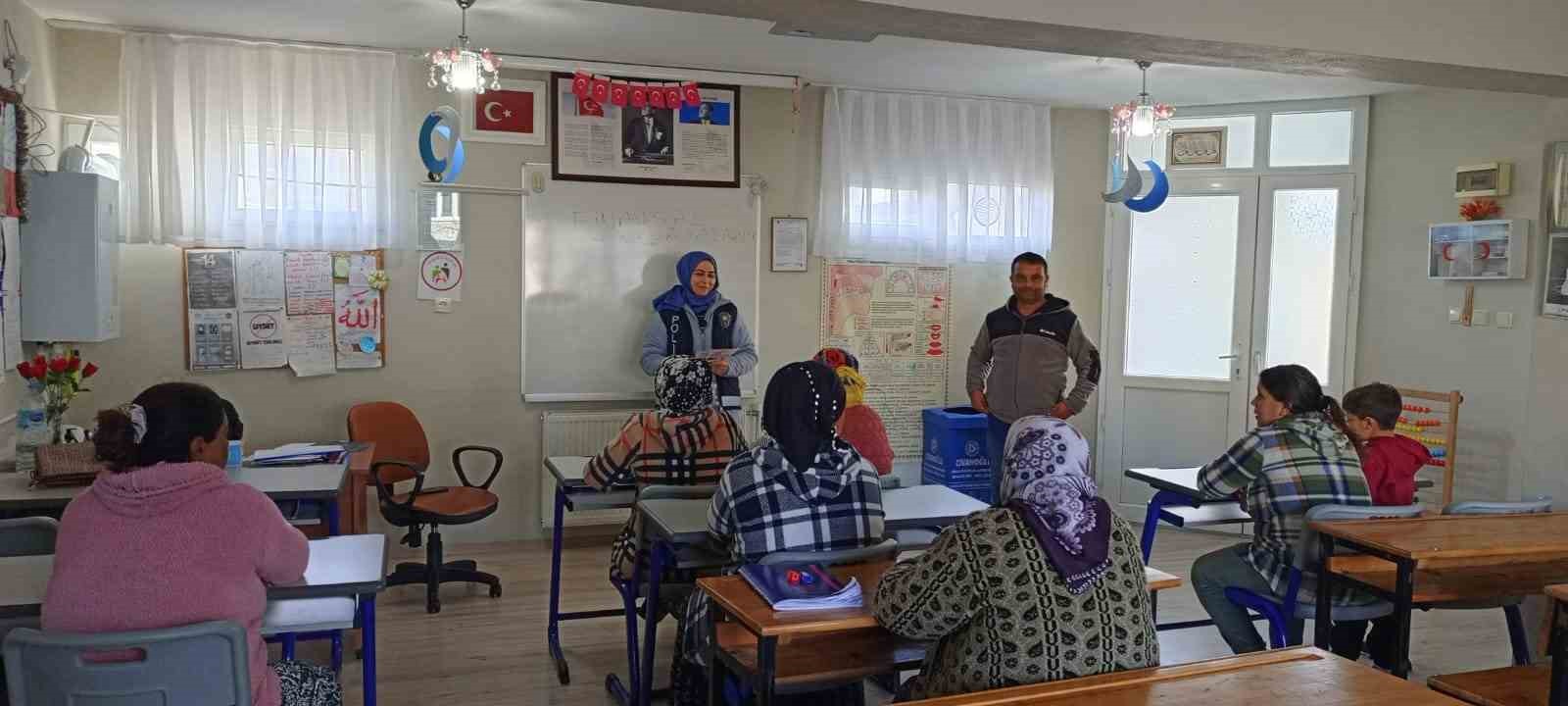 Muratlı SODAM&rsquo;dan kursiyerlere eğitim
