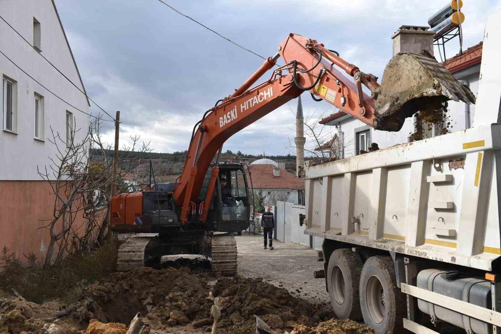 Balıkesir&rsquo;de altyapı sorunları bir bir &ccedil;&ouml;z&uuml;l&uuml;yor
