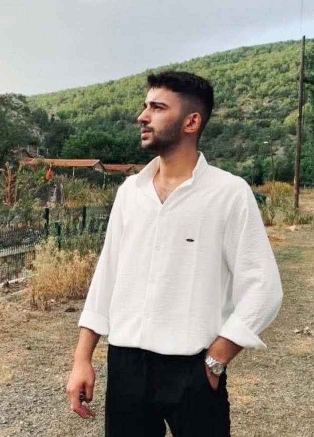 Trafik kazasında yaralanan gen&ccedil; hayatını kaybetti
